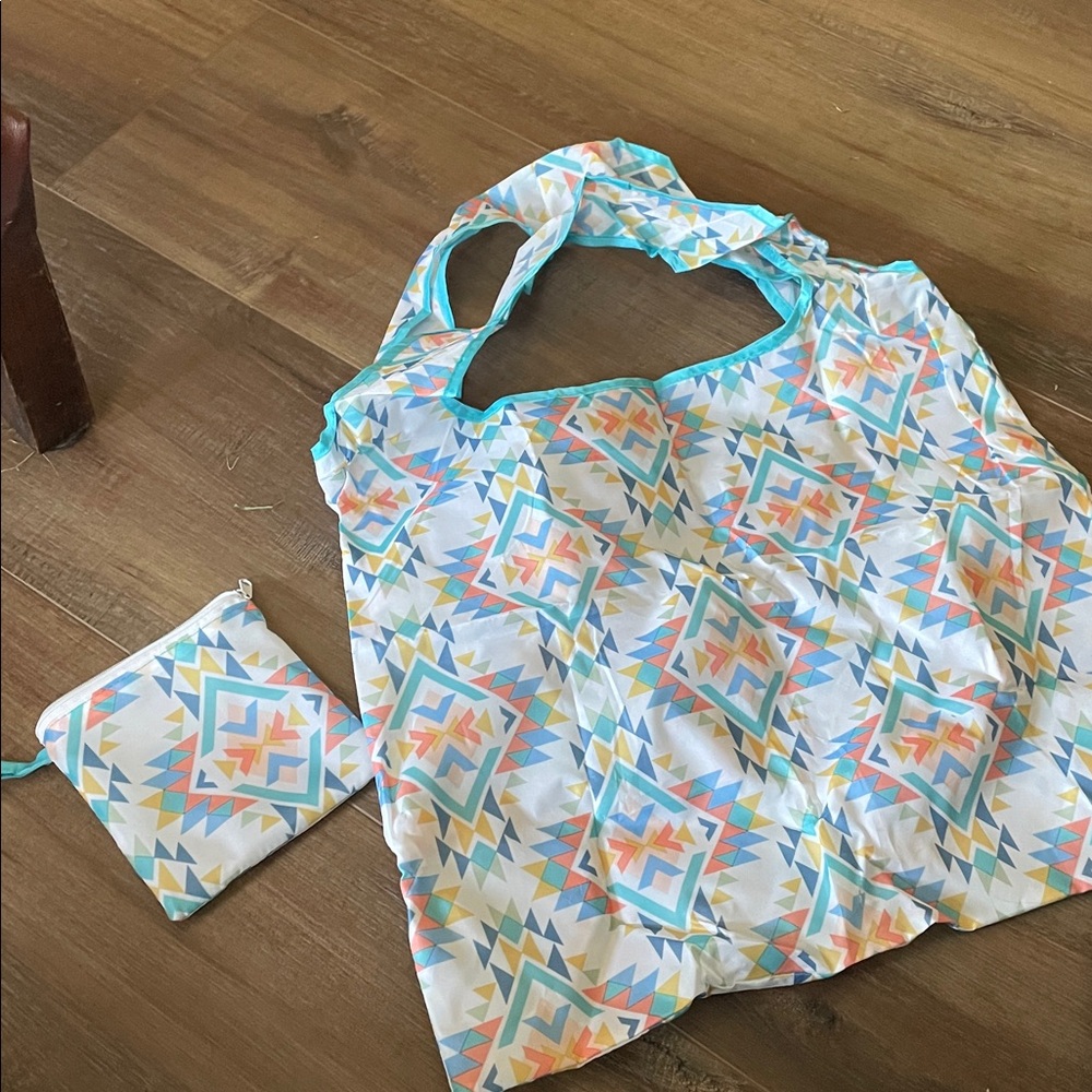 Geometric Patterned Foldable Market Tote - image 5